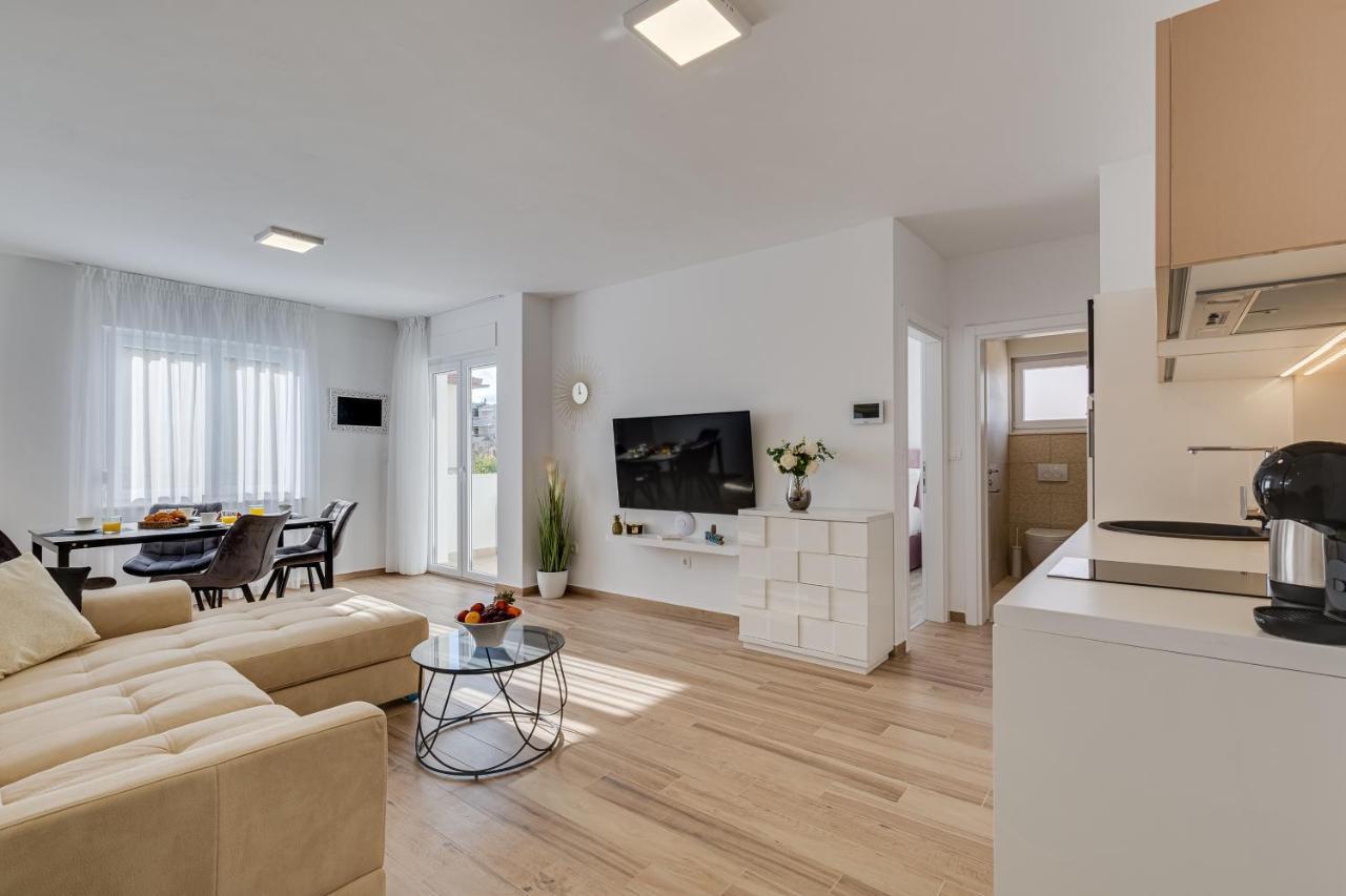 Apartments Corcovado Водице Екстериор снимка